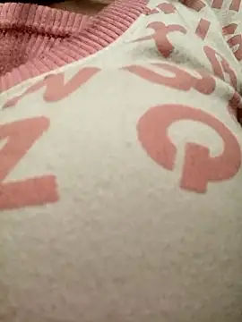 emaame68 online show from December 15, 1:04 pm