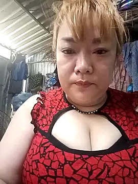 Snapshot of Cindy237st chatting on February 2, 6:12 am Cindy237st online show from February 2, 6:12 am