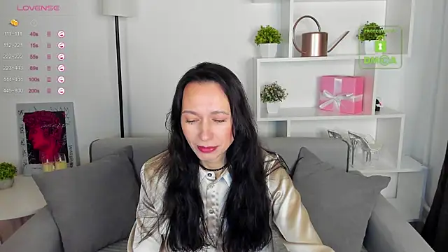 Snapshot of RubiHarlot chatting on October 6, 1:25 am RubiHarlot online show from October 6, 1:25 am