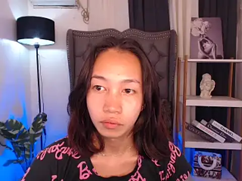 Sweet kittyxx online show from October 4, 6:44 am