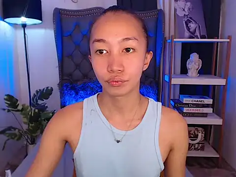 Sweet kittyxx online show from February 10, 7:23 am