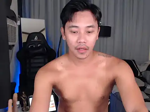 Snapshot of alexsuckable01 chatting on July 1, 8:41 pm alexsuckable01 online show from July 1, 8:41 pm