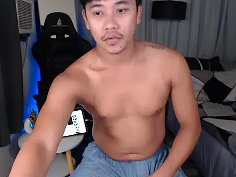 Snapshot of alexsuckable01 chatting on July 16, 10:27 pm alexsuckable01 online show from July 16, 10:27 pm