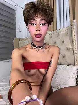 Snapshot of Innocent_yanixx69 chatting on July 5, 5:42 pm Innocent yanixx69 online show from July 5, 5:42 pm