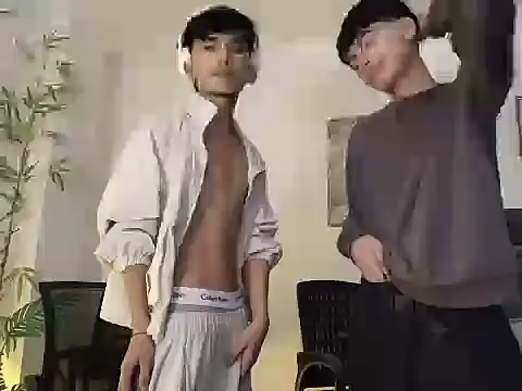 Snapshot of twink_pinoy chatting on June 24, 12:31 am twink pinoy online show from June 24, 12:31 am