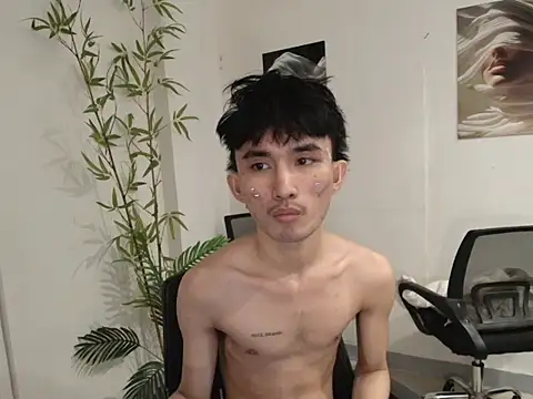 Snapshot of twink_pinoy chatting on June 24, 8:30 pm twink pinoy online show from June 24, 8:30 pm