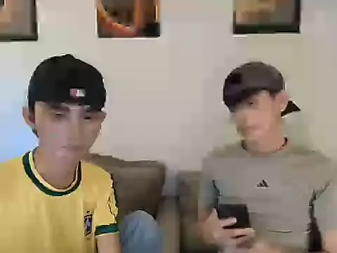 Snapshot of twink_pinoy chatting on August 4, 6:54 pm twink pinoy online show from August 4, 6:54 pm