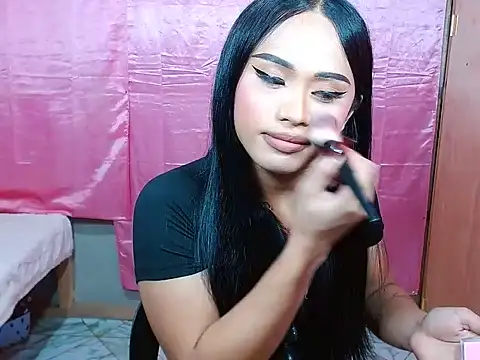Snapshot of Seductive_akira11 chatting on June 23, 3:32 pm Seductive akira11 online show from June 23, 3:32 pm