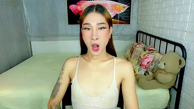 TRANSGODDESSA online show from September 29, 1:33 am