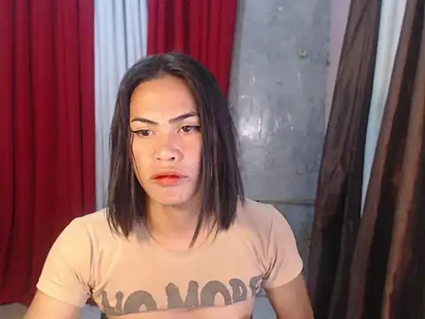 Snapshot of urhotty_megss chatting on September 14, 2:05 pm urhotty megss online show from September 14, 2:05 pm