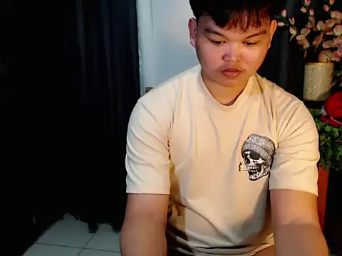 Reynelcock online show from September 18, 5:59 pm