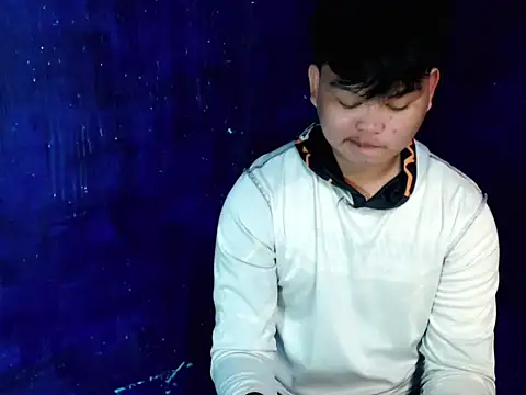 Reynelcock online show from November 26, 4:41 pm