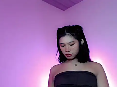 Snapshot of Maxine_Sucks chatting on October 2, 12:01 pm Maxine Sucks online show from October 2, 12:01 pm