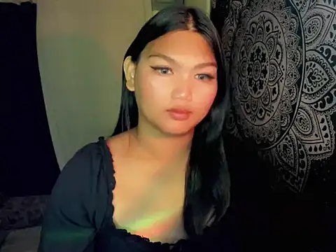 Snapshot of Lou_heart chatting on July 12, 4:25 am Lou heart online show from July 12, 4:25 am
