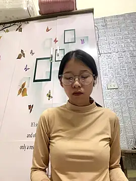 meomeo2k6 online show from December 19, 2:46 pm