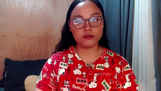 Snapshot of _Lylia chatting on October 6, 5:49 am Lylia online show from October 6, 5:49 am