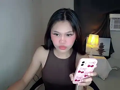 Snapshot of Filipina_milker chatting on October 18, 5:46 pm Filipina milker online show from October 18, 5:46 pm