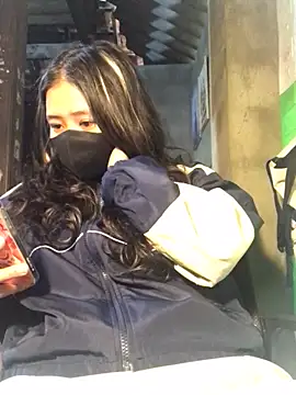 Snapshot of Venessa chatting on March 16, 1:33 am Venessa online show from March 16, 1:33 am