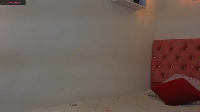 Kyra Honey online show from October 7, 7:55 pm