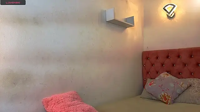 Kyra Honey online show from November 8, 5:34 pm