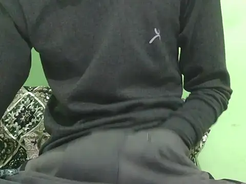 rockyy23boy online show from December 1, 2:33 pm