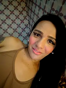 Snapshot of enoria1992 chatting on July 17, 2:07 am enoria1992 online show from July 17, 2:07 am