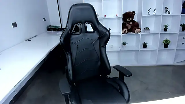 megan bigboobs  online show from December 3, 11:08 am