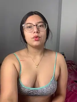 Velma star online show from November 29, 1:36 pm