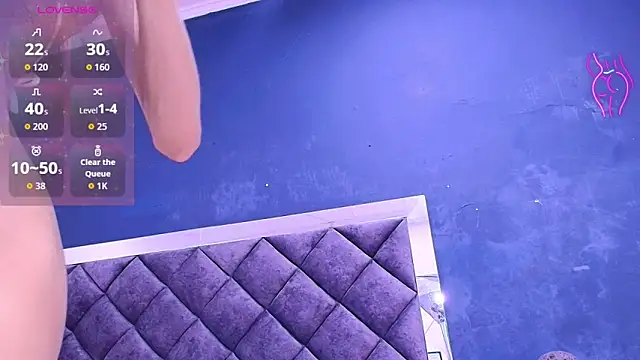 Dani dreams19 online show from February 10, 9:30 pm