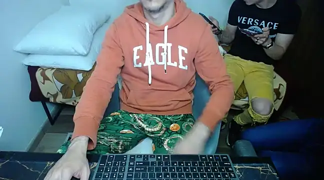 bossking017 online show from January 27, 10:49 pm