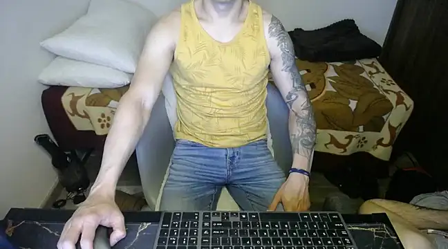 bossking017 online show from February 6, 3:48 am