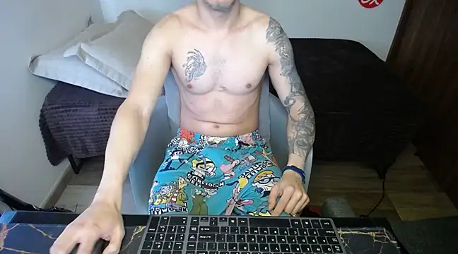 bossking017 online show from February 16, 1:49 pm