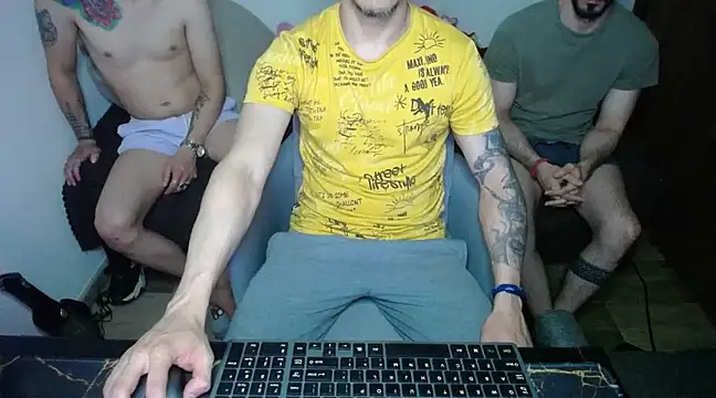 bossking017 online show from March 1, 10:53 pm