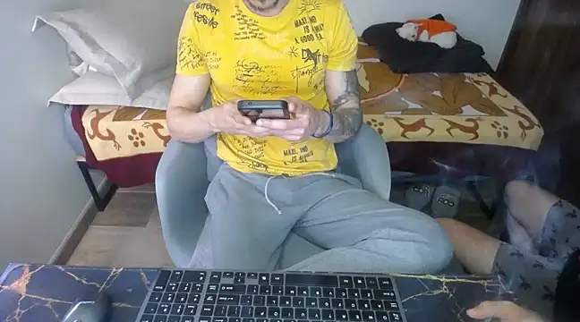 bossking017 online show from March 16, 12:33 pm