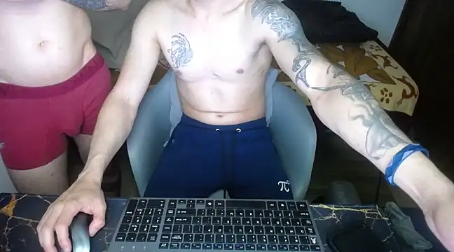 bossking017 online show from March 19, 2:48 am