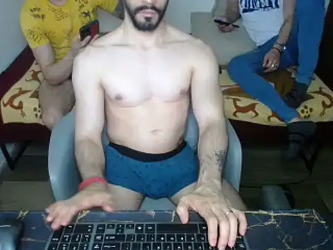 bossking017 online show from March 23, 5:32 am