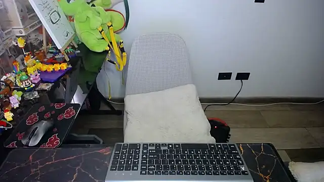 bossking017 online show from September 14, 3:11 pm