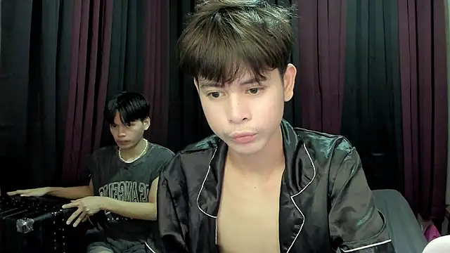 Snapshot of hotfreshdior chatting on November 30, 4:44 pm hotfreshdior online show from November 30, 4:44 pm