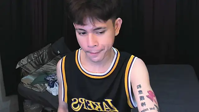 hotfreshdior online show from February 28, 4:30 pm