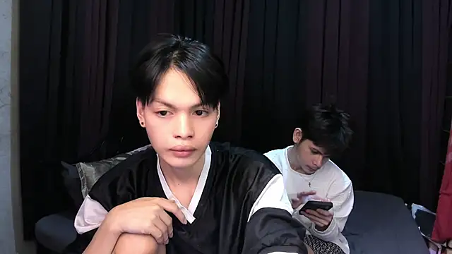 hotfreshdior online show from March 22, 3:26 pm