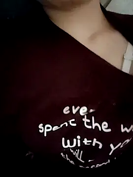 daisylouis online show from March 13, 1:40 pm