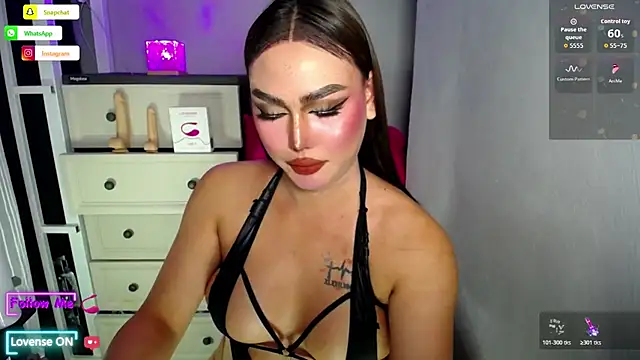 Snapshot of BigDickSelfsucker chatting on July 5, 5:42 pm BigDickSelfsucker online show from July 5, 5:42 pm