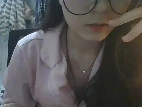 Snapshot of Linzly chatting on October 23, 5:12 pm Linzly online show from October 23, 5:12 pm