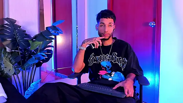 Thiagoferreti online show from April 7, 2:01 am