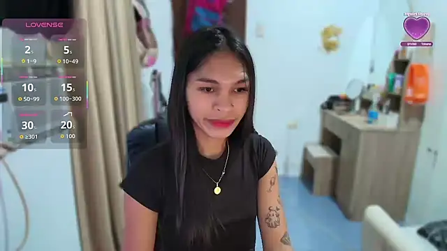 sexloverxxz online show from December 20, 10:22 am