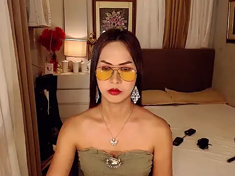 Snapshot of Nathalieheartt chatting on February 27, 1:44 pm Nathalieheartt online show from February 27, 1:44 pm