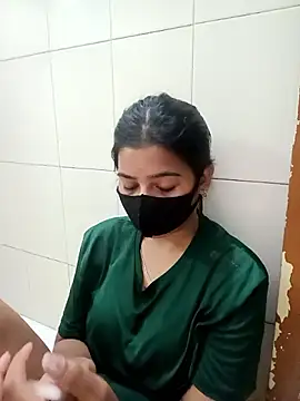 Snapshot of Hot_Jaanvi_ chatting on September 16, 6:25 am Hot Jaanvi online show from September 16, 6:25 am