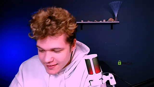 lucas long  online show from December 14, 9:36 am