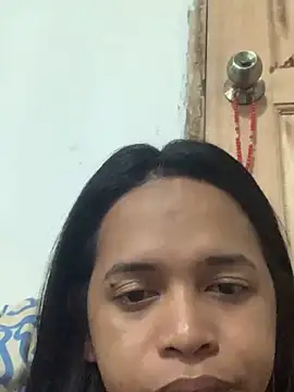 Lorainnelustts online show from October 27, 2:10 pm