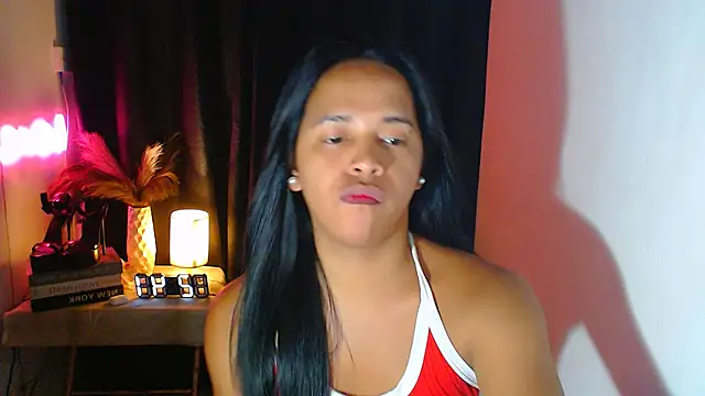 Lorainnelustts online show from December 2, 6:41 am